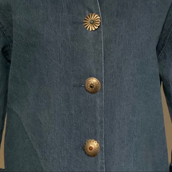 Denim Shirt/Jacket with Decorative “Concha” Style Buttons - Picture 3 of 9